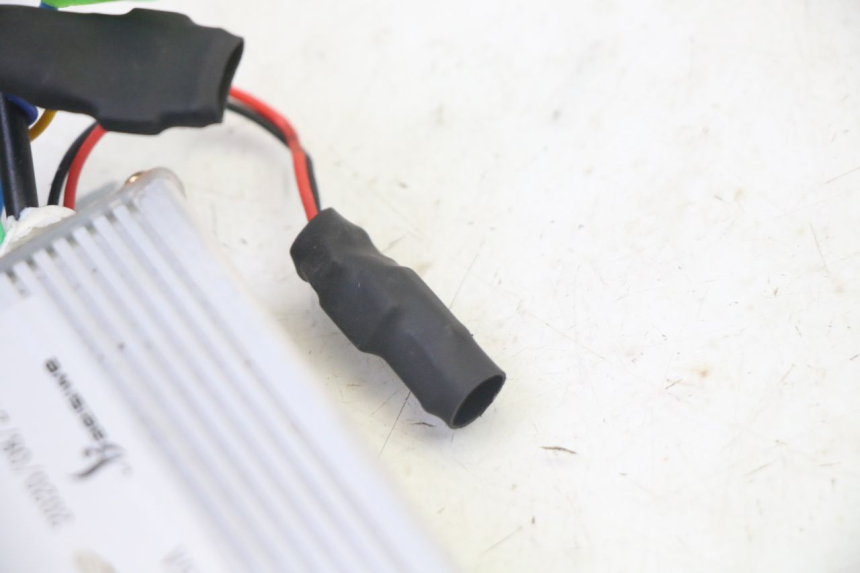 photo de CENTRALINA CDI MOOVWAY Z8 1 - Stato della superficie e materiale