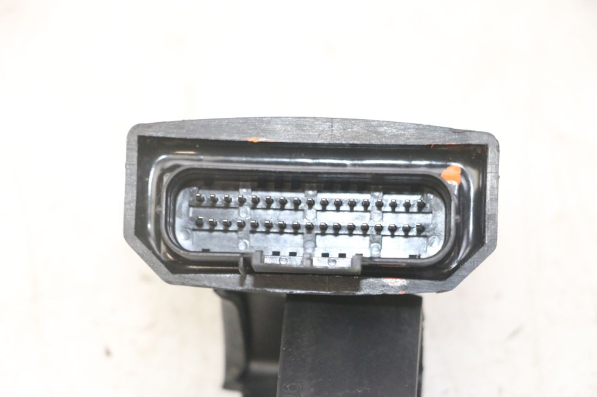 photo de CORPO INIEZIONE VENESI FLY RETRO 4T 50 (2020 - 2025) - Altra angolazione