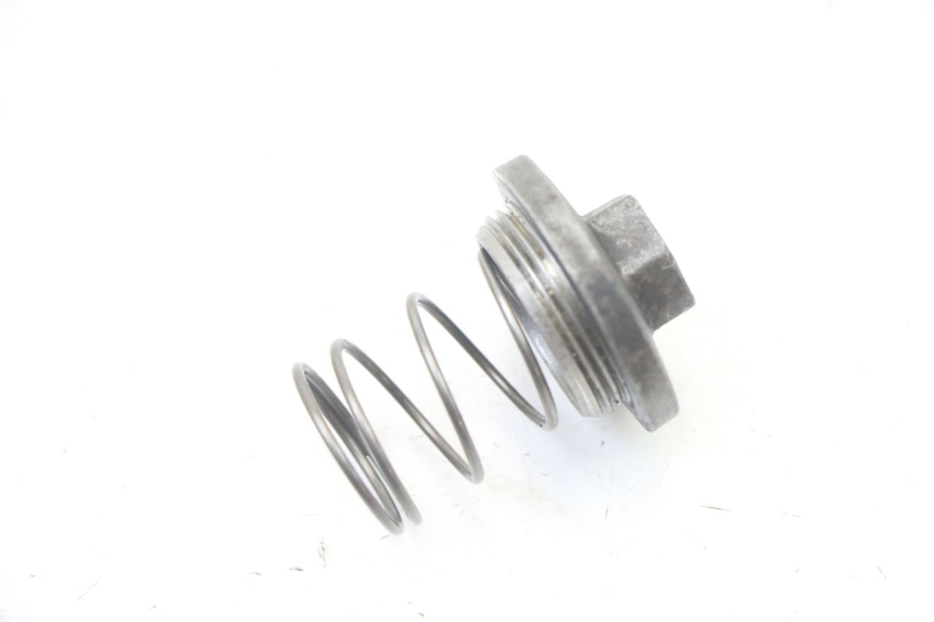 photo de TAPPO OLIO MOTORE KYMCO AGILITY 4T 50 (2018 - 2022) - Altra angolazione