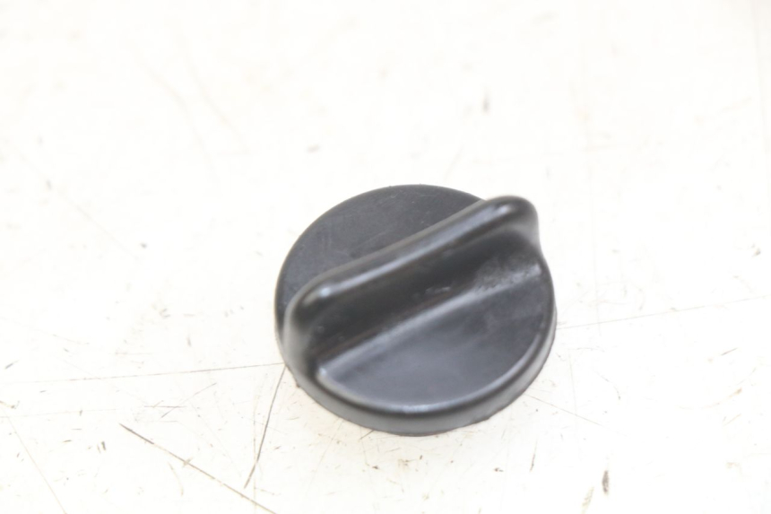 photo de TAPPO COPERCHIO OLIO SUZUKI BURGMAN 650 (2002 - 2004) - Vista principale