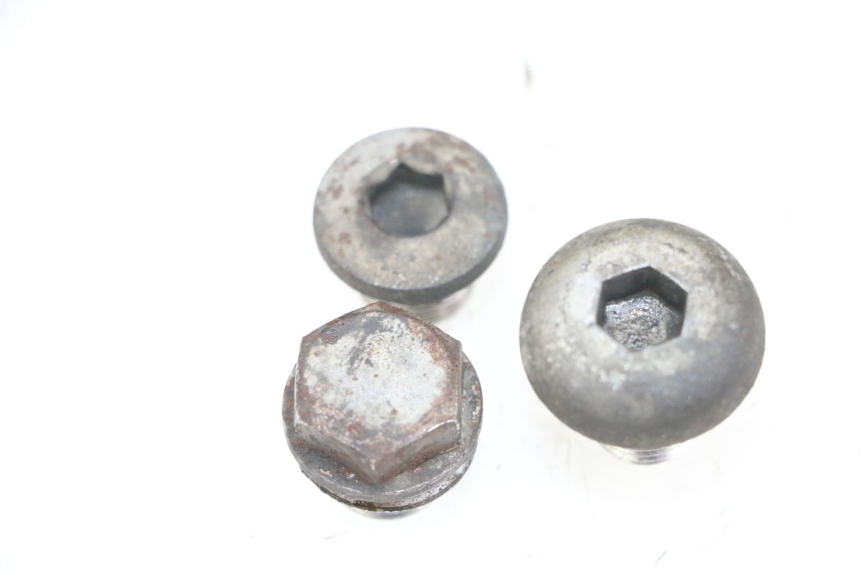 photo de TAPPO OLIO MOTORE SUZUKI BURGMAN 650 (2013 - 2020) - Zoom sullo stato d'uso