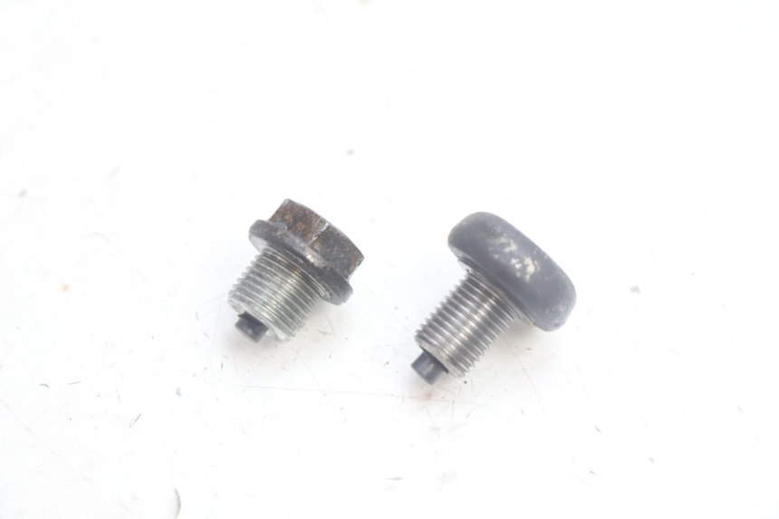 photo de TAPPO OLIO MOTORE SUZUKI BURGMAN EXECUTIVE ABS 650 (2006 - 2012) - Dettaglio del componente