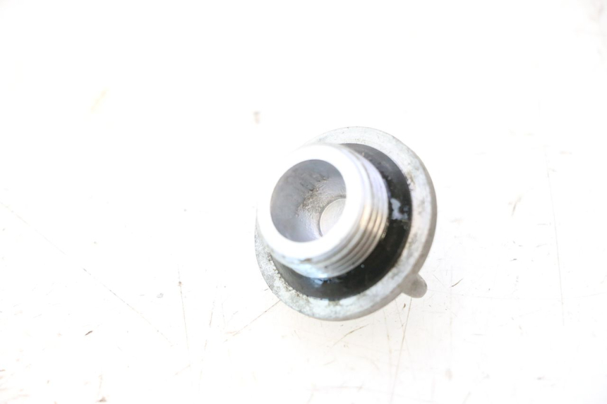 photo de TAPPO OLIO MOTORE SUZUKI DR S 600 (1985 - 1989) - Dettaglio del componente