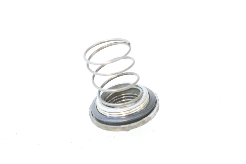 photo de TAPPO OLIO MOTORE JM MOTORS F45i 4T 50 (2020 - 2023) - Zoom sullo stato d'uso