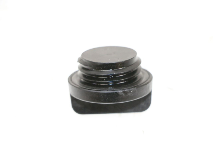 photo de TAPPO OLIO MOTORE YAMAHA FJR ABS 1300 (2006 - 2012) - Dettaglio del componente