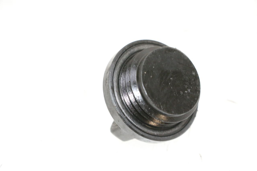 photo de TAPPO OLIO MOTORE YAMAHA FJR ABS 1300 (2006 - 2012) - Zoom sullo stato d'uso