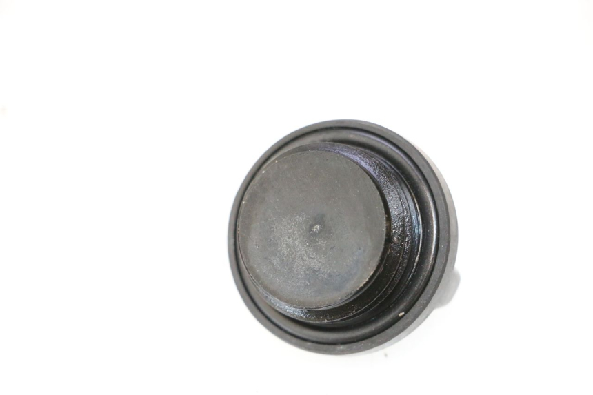 photo de TAPPO OLIO MOTORE YAMAHA FJR 1300 (2001 - 2005) - Zoom sullo stato d'uso