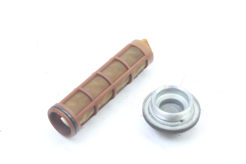 photo de TAPPO OLIO MOTORE GILERA NEXUS 300 (2008 - 2013) - Primo piano tecnico