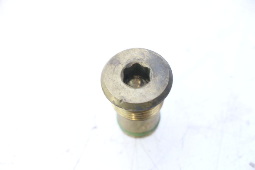 photo de TAPPO OLIO MOTORE GILERA GP 800 (2007 - 2013) - Dettaglio del componente
