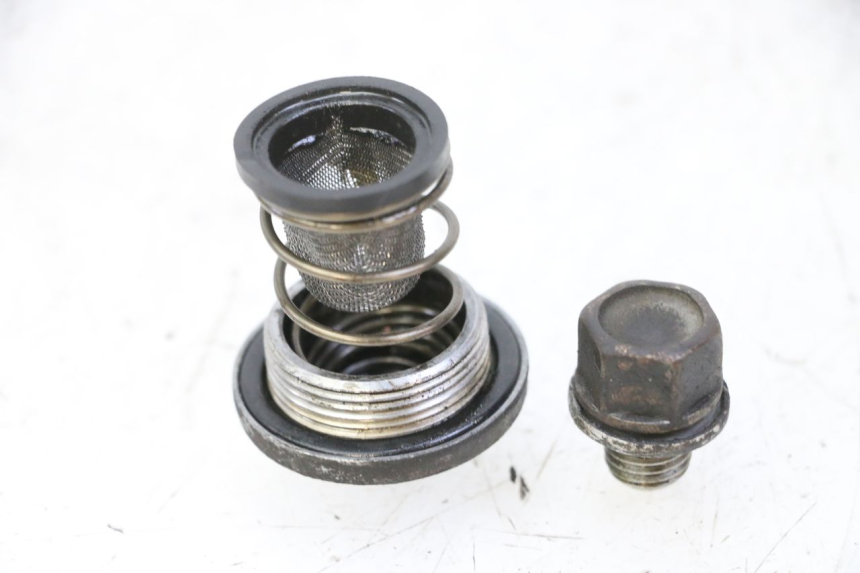 photo de TAPPO OLIO MOTORE KYMCO GRAND DINK 125 (2008 - 2014) - Zoom sullo stato d'uso