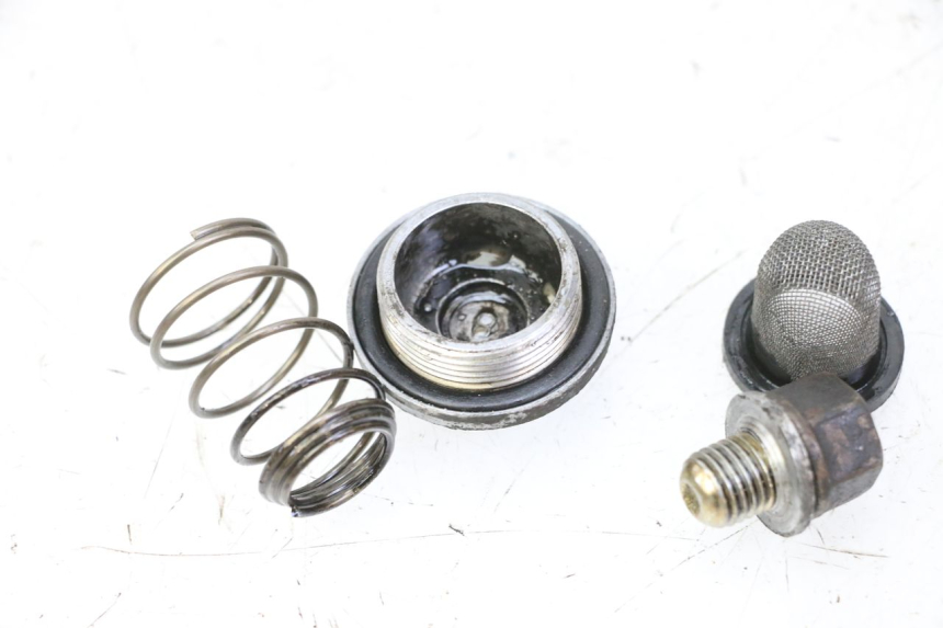 photo de TAPPO OLIO MOTORE KYMCO GRAND DINK 125 (2008 - 2014) - Altra angolazione