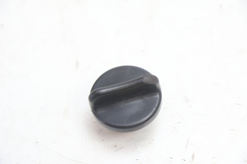 photo de TAPPO CARTER OLIO SUZUKI GSR 600 (2005 - 2012) - Dettaglio del componente