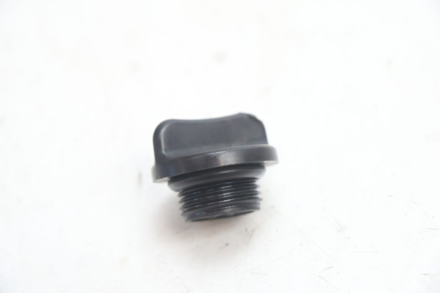photo de TAPPO CARTER OLIO SUZUKI GSR 600 (2005 - 2012) - Zoom sullo stato d'uso