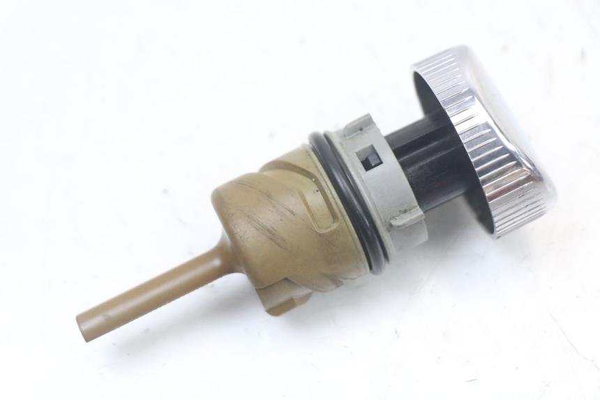 photo de TAPPO OLIO MOTORE HARLEY DAVIDSON SPORTSTER XL CUSTOM 883 (1999 - 2006) - Vista principale