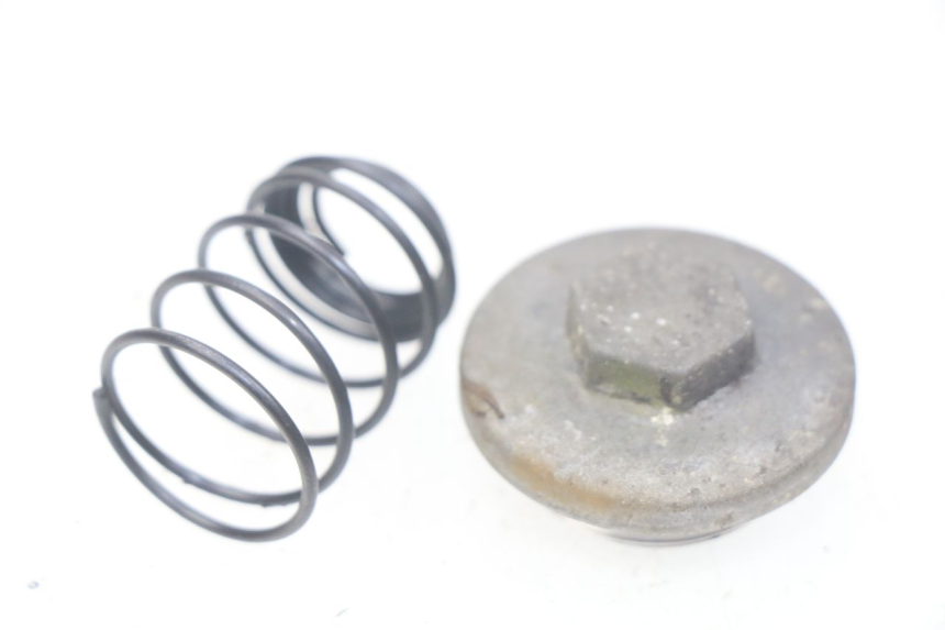 photo de TAPPO CARTER OLIO PEUGEOT KISBEE 4T 50 (2010 - 2017) - Vista principale