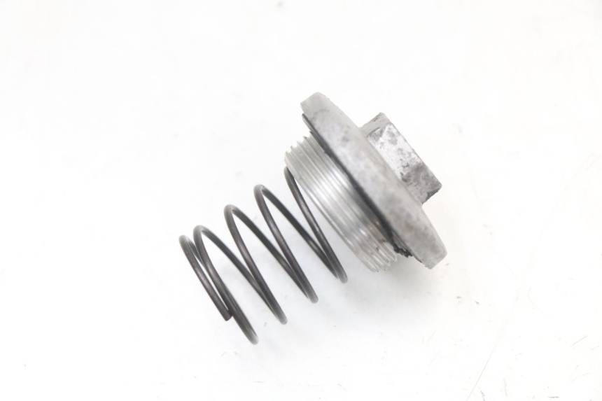 photo de TAPPO CARTER OLIO PEUGEOT KISBEE 4T 50 (2010 - 2017) - Dettaglio del componente