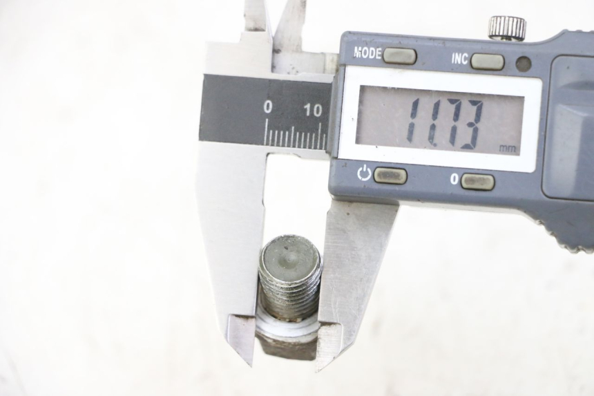 photo de TAPPO CARTER OLIO PEUGEOT KISBEE 4T 50 (2010 - 2017) - Dettaglio del componente