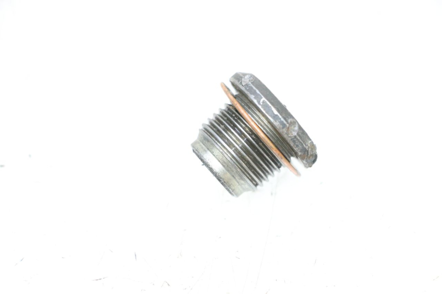 photo de TAPPO OLIO MOTORE PEUGEOT SATELIS COMPRESSOR K15 125 (2006 - 2009) - Dettaglio del componente