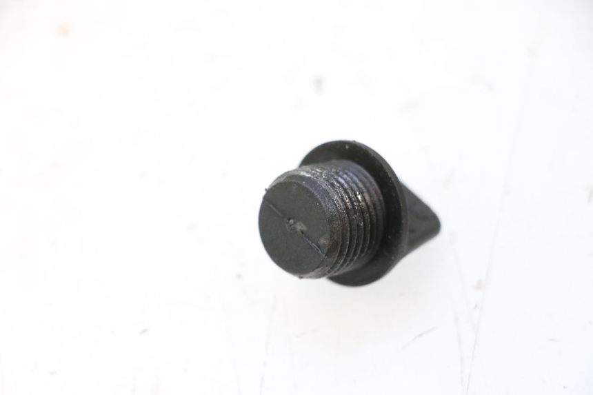 photo de TAPPO OLIO MOTORE DERBI SENDA 50 (2003 - 2005) - Dettaglio del componente
