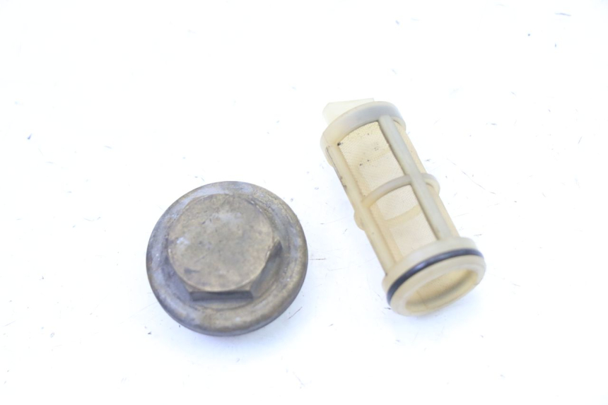 photo de TAPPO OLIO MOTORE PIAGGIO SUPER LX 125 (2000 - 2003) - Vista principale