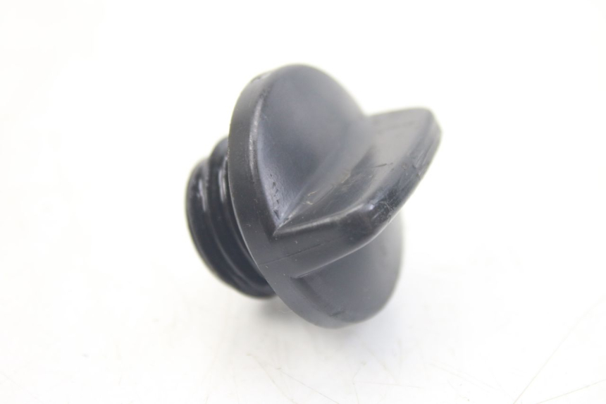 photo de TAPPO OLIO MOTORE HONDA VFR FI RC46 800 (1998 - 2001) - Zoom sullo stato d'uso