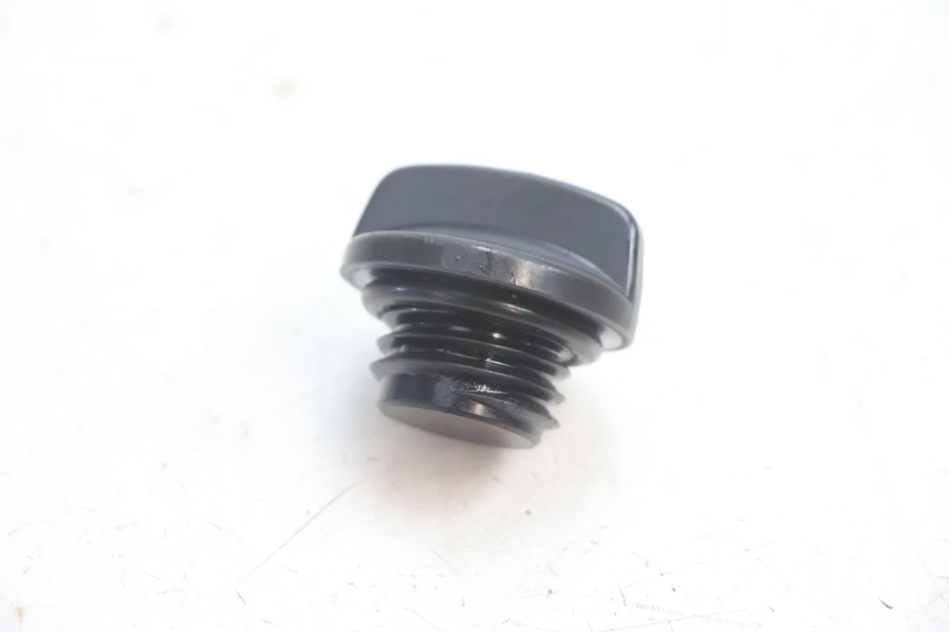 photo de TAPPO OLIO MOTORE HONDA VFR FI RC46 800 (1998 - 2001) - Vista principale