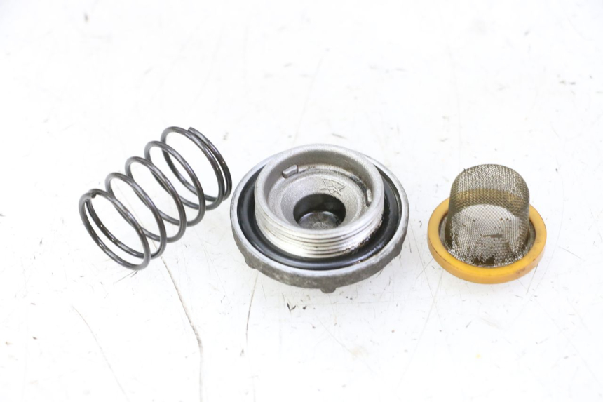 photo de TAPPO OLIO MOTORE YAMAHA X-MAX XMAX 250 (2006 - 2009) - Vista principale