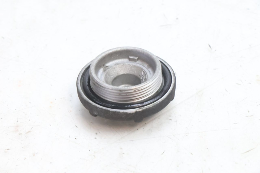 photo de TAPPO OLIO MOTORE YAMAHA X-MAX XMAX 125 (2010 - 2013) - Altra angolazione