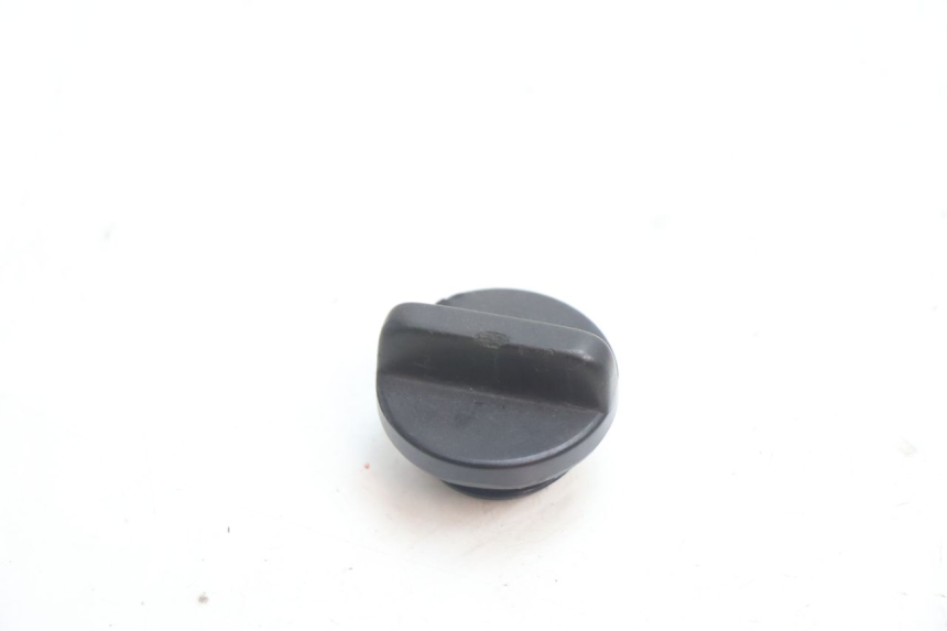 photo de TAPPO OLIO MOTORE YAMAHA YZF R GENESIS 750 (1993 - 1998) - Dettaglio del componente