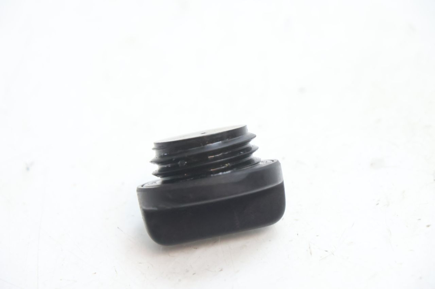 photo de TAPPO OLIO MOTORE YAMAHA YZF R GENESIS 750 (1993 - 1998) - Altra angolazione