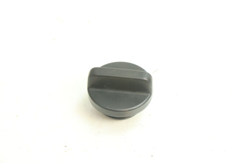 photo de TAPPO OLIO MOTORE YAMAHA YZF R6 600 (2008 - 2009) - Dettaglio del componente