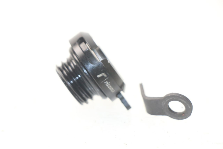 photo de TAPPO CARTER OLIO KAWASAKI Z Z900 900 (2017 - 2019) - Zoom sullo stato d'uso