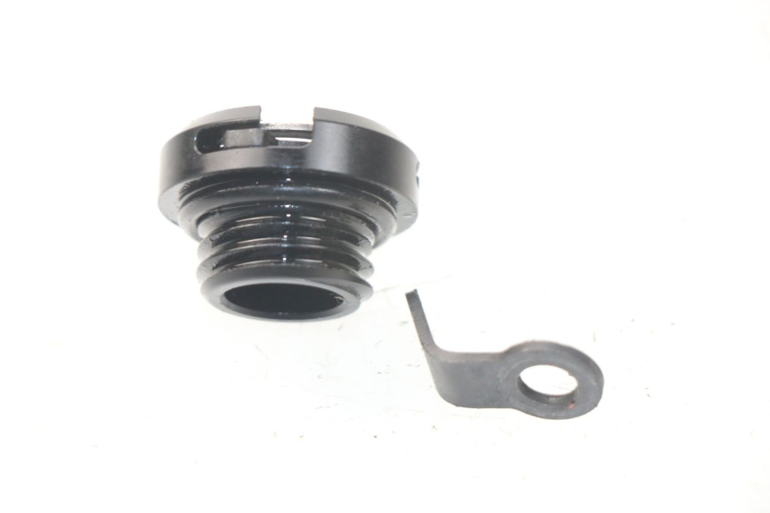 photo de TAPPO CARTER OLIO KAWASAKI Z Z900 900 (2017 - 2019) - Primo piano tecnico