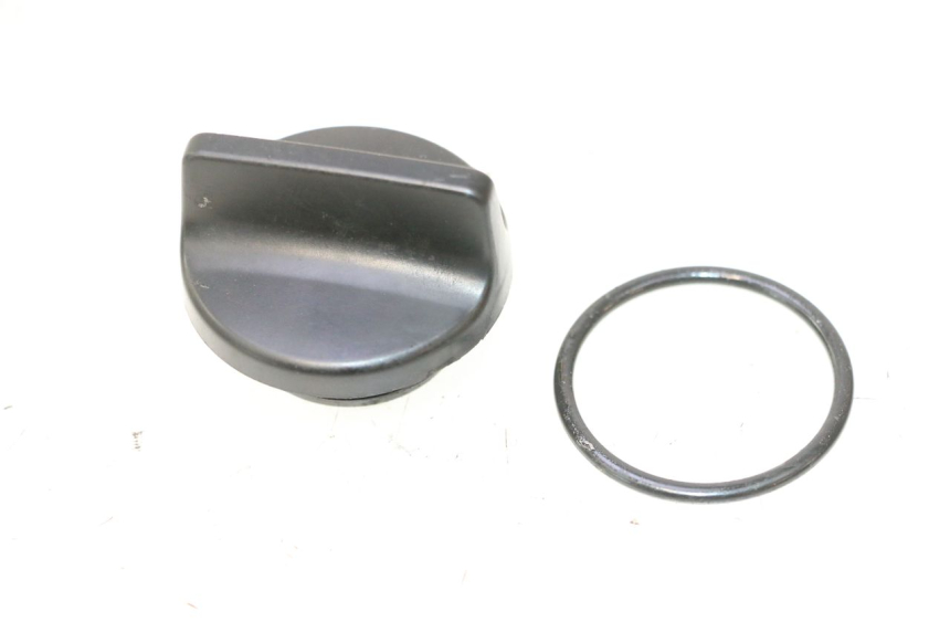 photo de TAPPO OLIO MOTORE KAWASAKI ZX-6R ZX6R 600 (2000 - 2002) - Vista principale
