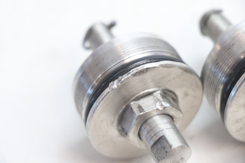 photo de TAPPO FORCELLA SUZUKI GSR 600 (2005 - 2012) - Altra angolazione