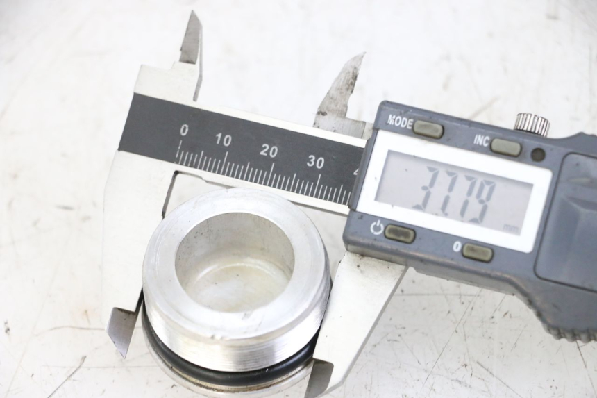 photo de TAPPO FORCELLA KAWASAKI ZR7 ZR-7 S 750 (1999 - 2004) - Dettaglio del componente