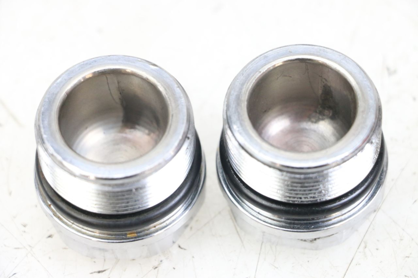 photo de TAPPO FORCELLA HARLEY DAVIDSON SPORTSTER XL CUSTOM 1200 (2003 - 2004) - Altra angolazione