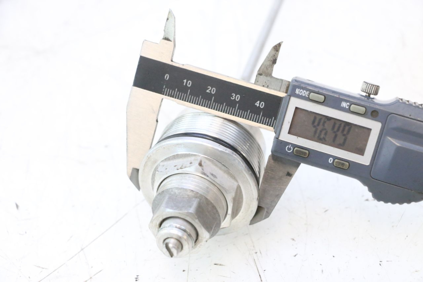 photo de TAPPO FORCELLA DUCATI SS IE DS CARENEE 1000 (2002 - 2006) - Zoom sullo stato d'uso