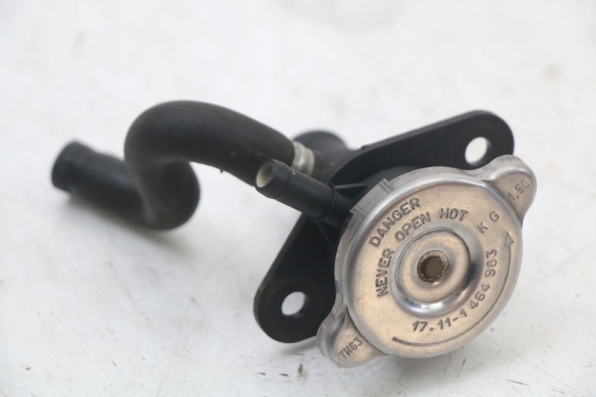 photo de TAPPO DEL RADIATORE BMW C1 125 (2000 - 2003) - Altra angolazione