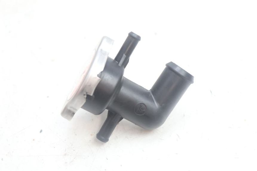 photo de RADIATORE HONDA FJS SILVER WING SILVERWING 400 (2005 - 2008) - Primo piano tecnico