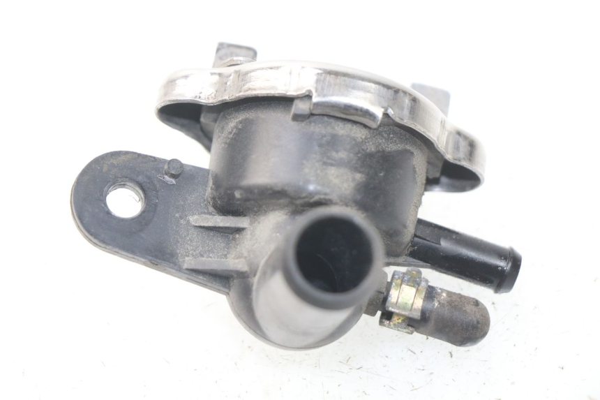 photo de TAPPO DEL RADIATORE SYM GTS EFI ABS 125 (2012 - 2016) - Altra angolazione