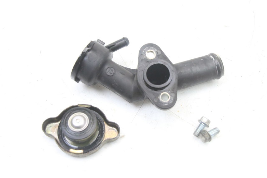 photo de RADIATORE HONDA VT C2 SHADOW 750 (1997 - 2001) - Dettagli dei punti di fissaggio