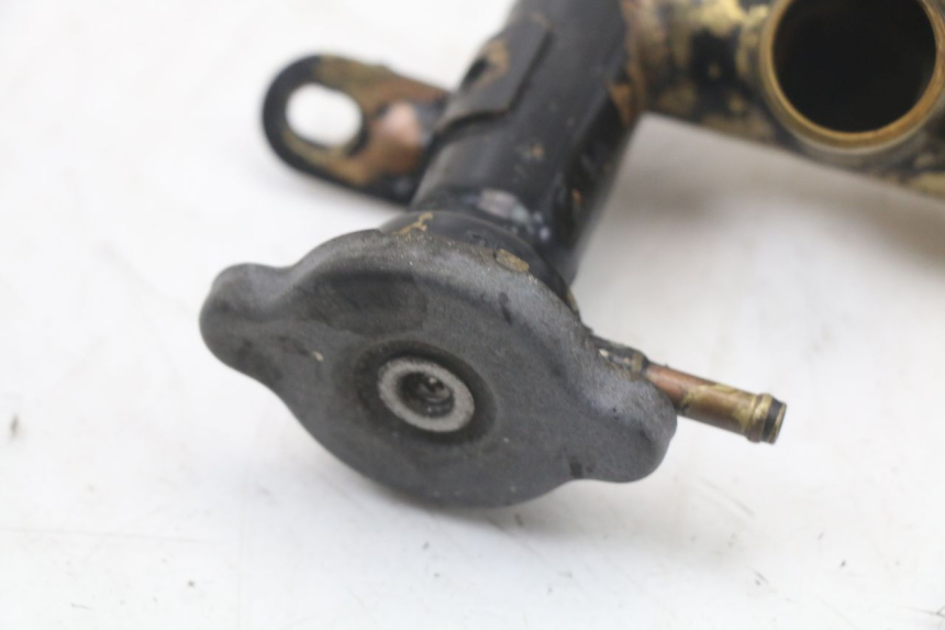 photo de RADIATORE KAWASAKI GTR 1000 (1994 - 2004) - Zoom sullo stato d'uso