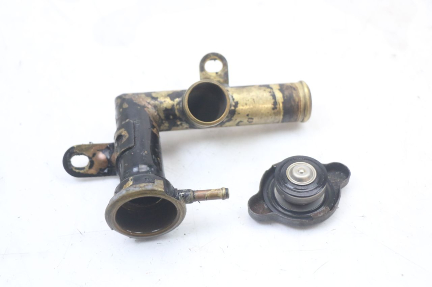 photo de RADIATORE KAWASAKI GTR 1000 (1994 - 2004) - Dettagli dei punti di fissaggio