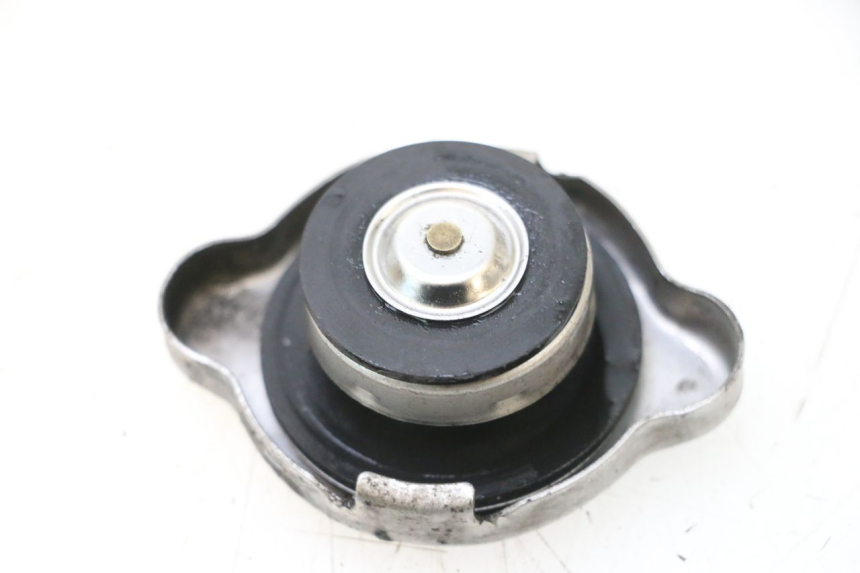 photo de TAPPO DEL RADIATORE HONDA PCX (JF57/JF64) 125 (2014 - 2018) - Dettaglio del componente