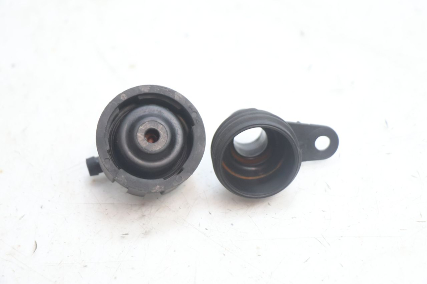 photo de TAPPO DEL RADIATORE YAMAHA XMAX X-MAX 125 (2006 - 2009) - Zoom sullo stato d'uso