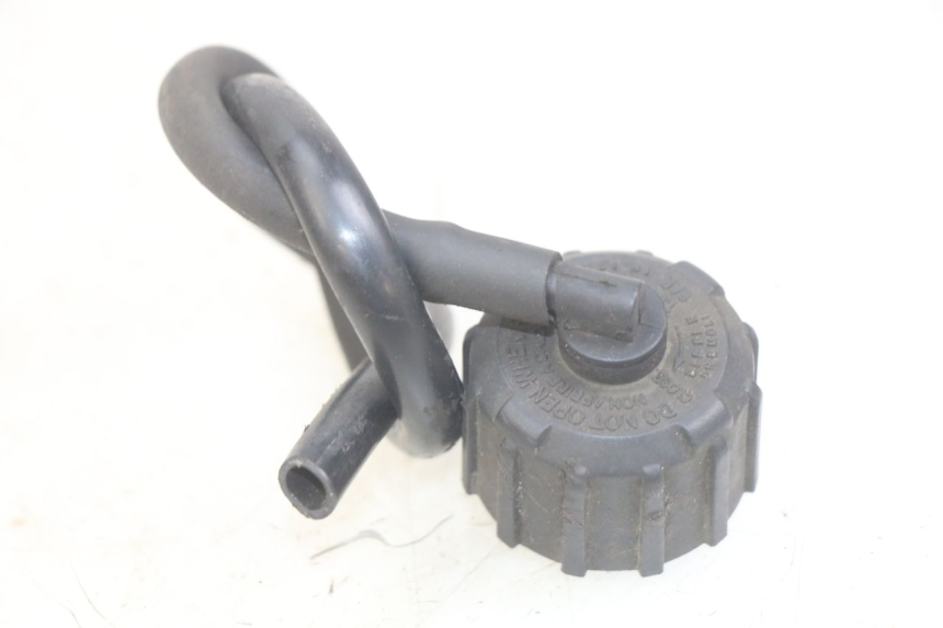 photo de TAPPO DEL RADIATORE PEUGEOT XP6 50 (2006 - 2011) - Vista principale