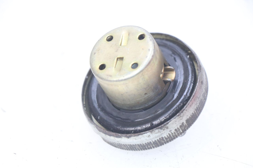 photo de TAPPO SERBATOIO CARBURANTE KYMCO AGILITY RS 2T 50 (2009 - 2013) - Dettaglio del componente