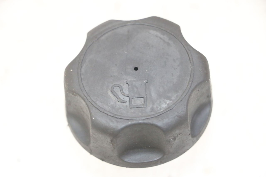 photo de TAPPO SERBATOIO CARBURANTE MBK BOOSTER SPIRIT NAKED 50 (2004 - 2017) - Zoom sullo stato d'uso