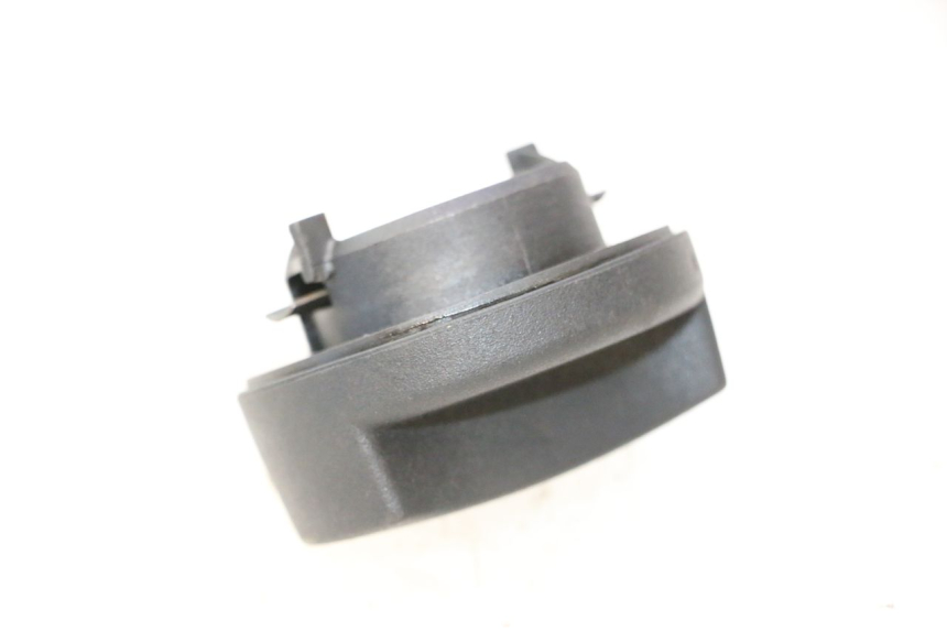 photo de TAPPO SERBATOIO BMW C1 125 (2000 - 2003) - Vista principale